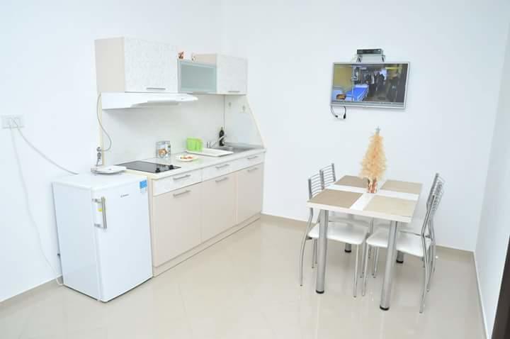 Apartmani "Roshu" 소코 반자 외부 사진