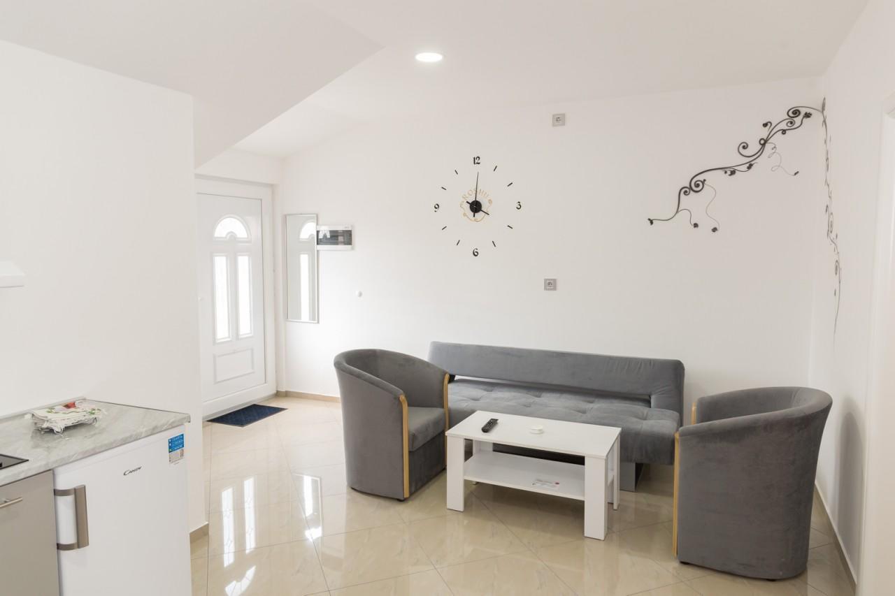 Apartmani "Roshu" 소코 반자 외부 사진