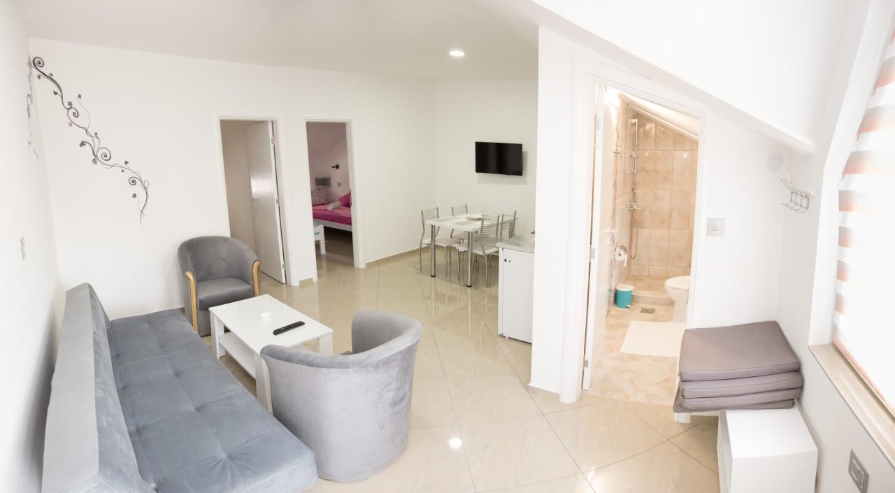 Apartmani "Roshu" 소코 반자 외부 사진